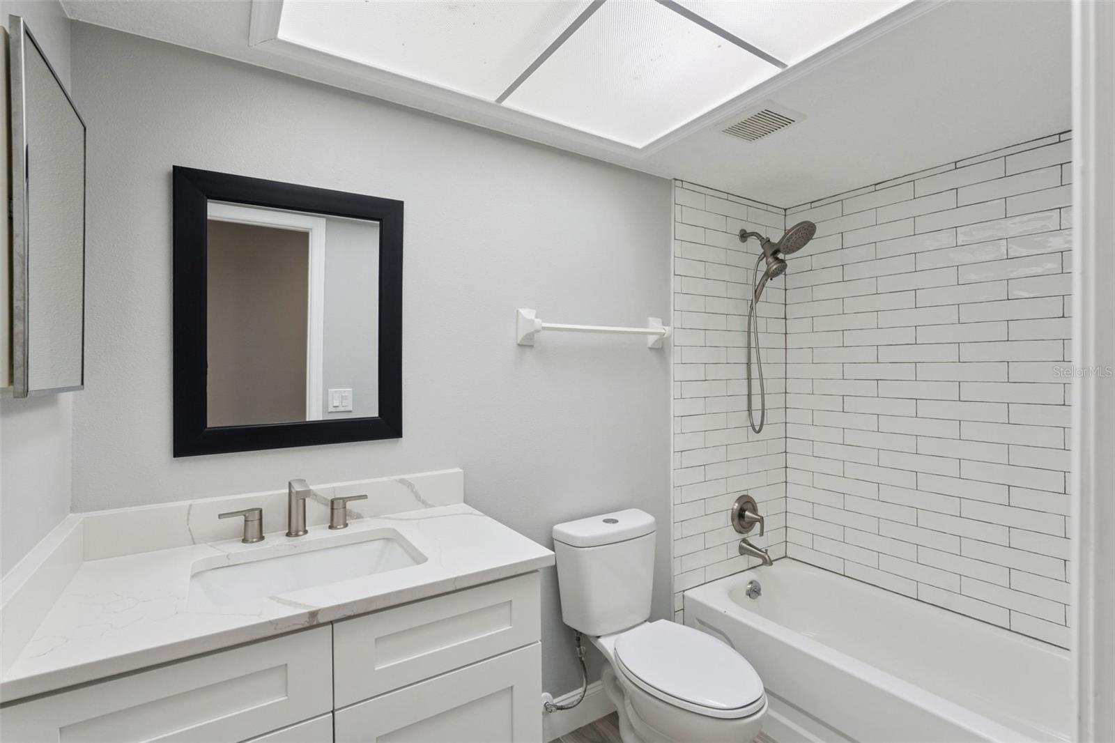 SPRING OAKS UNIT 5 - Residential