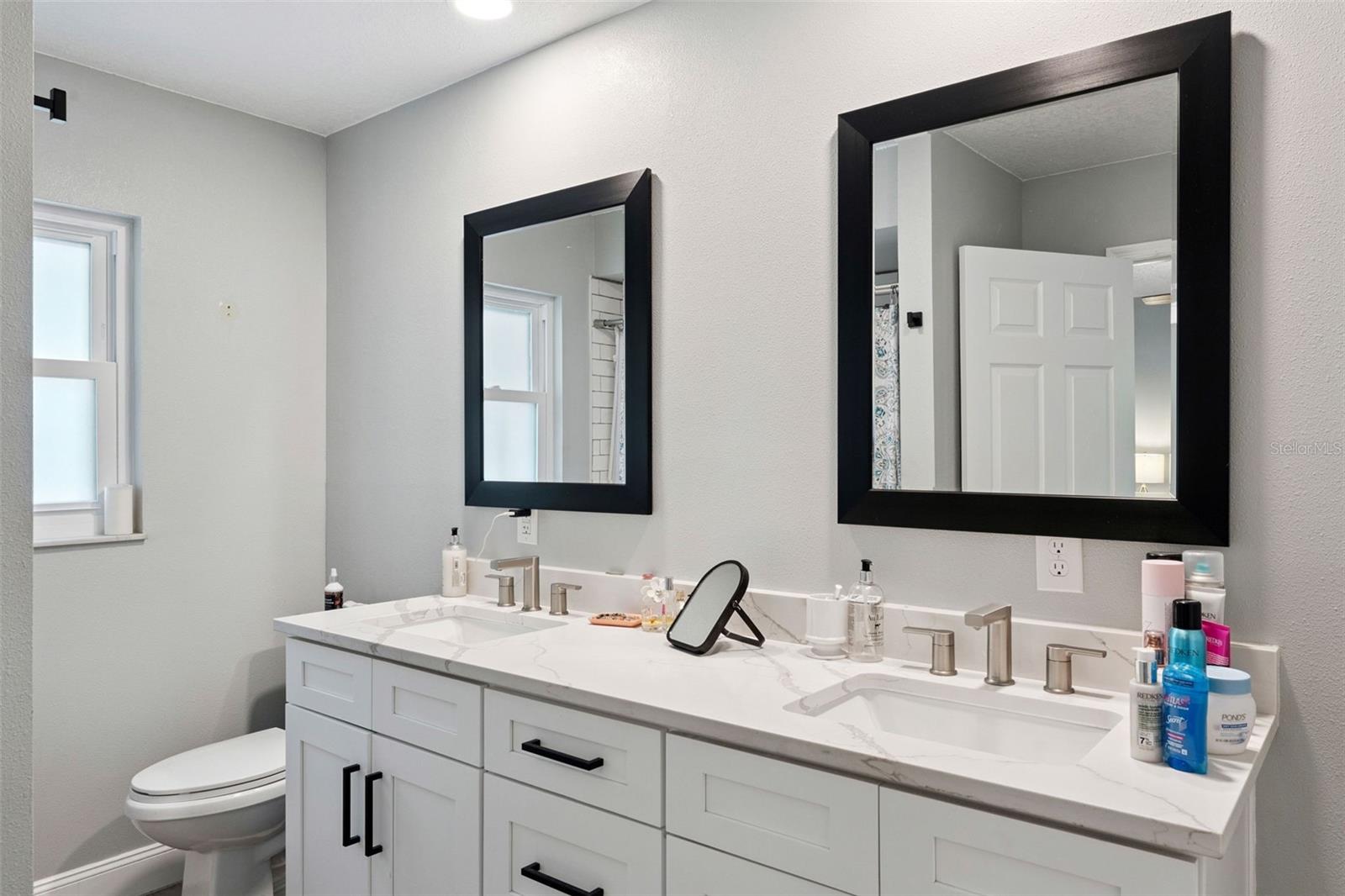 SPRING OAKS UNIT 5 - Residential