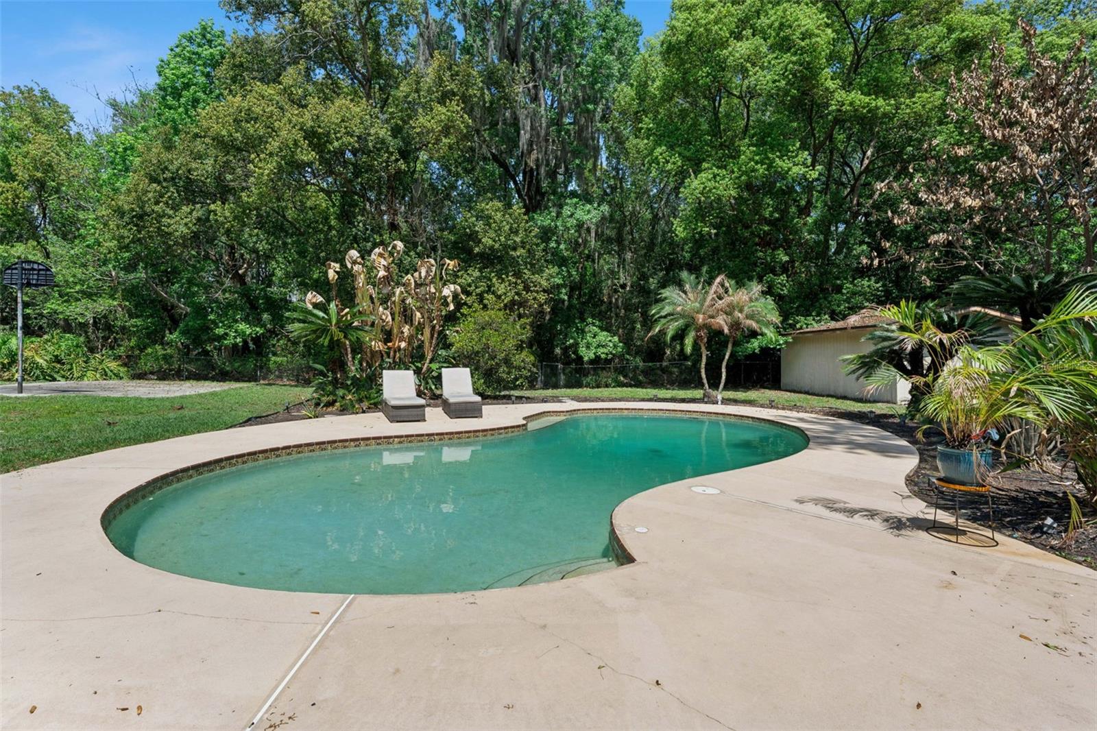 SPRING OAKS UNIT 5 - Residential