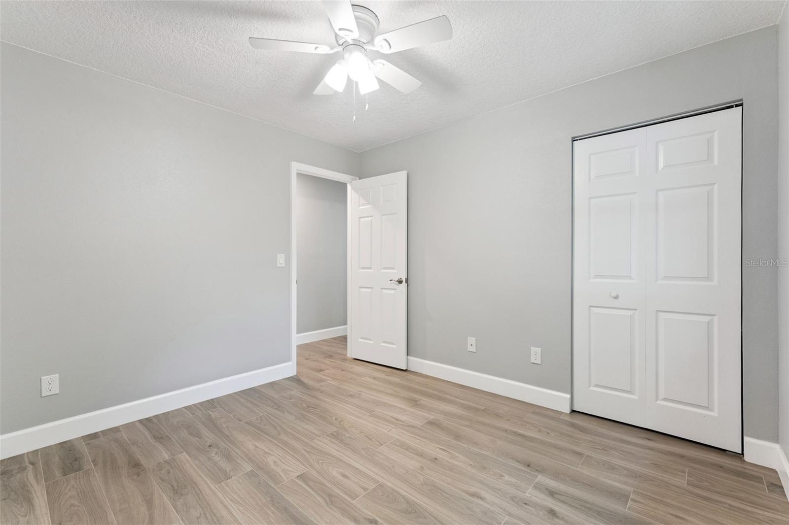 SPRING OAKS UNIT 5 - Residential