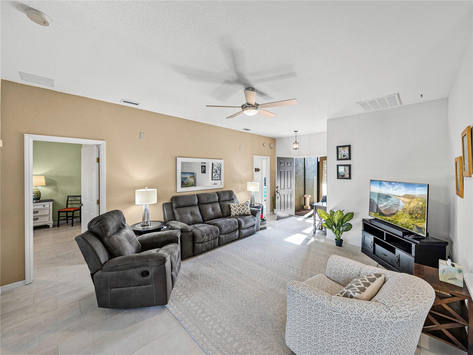 4076 TRALEE DRIVE