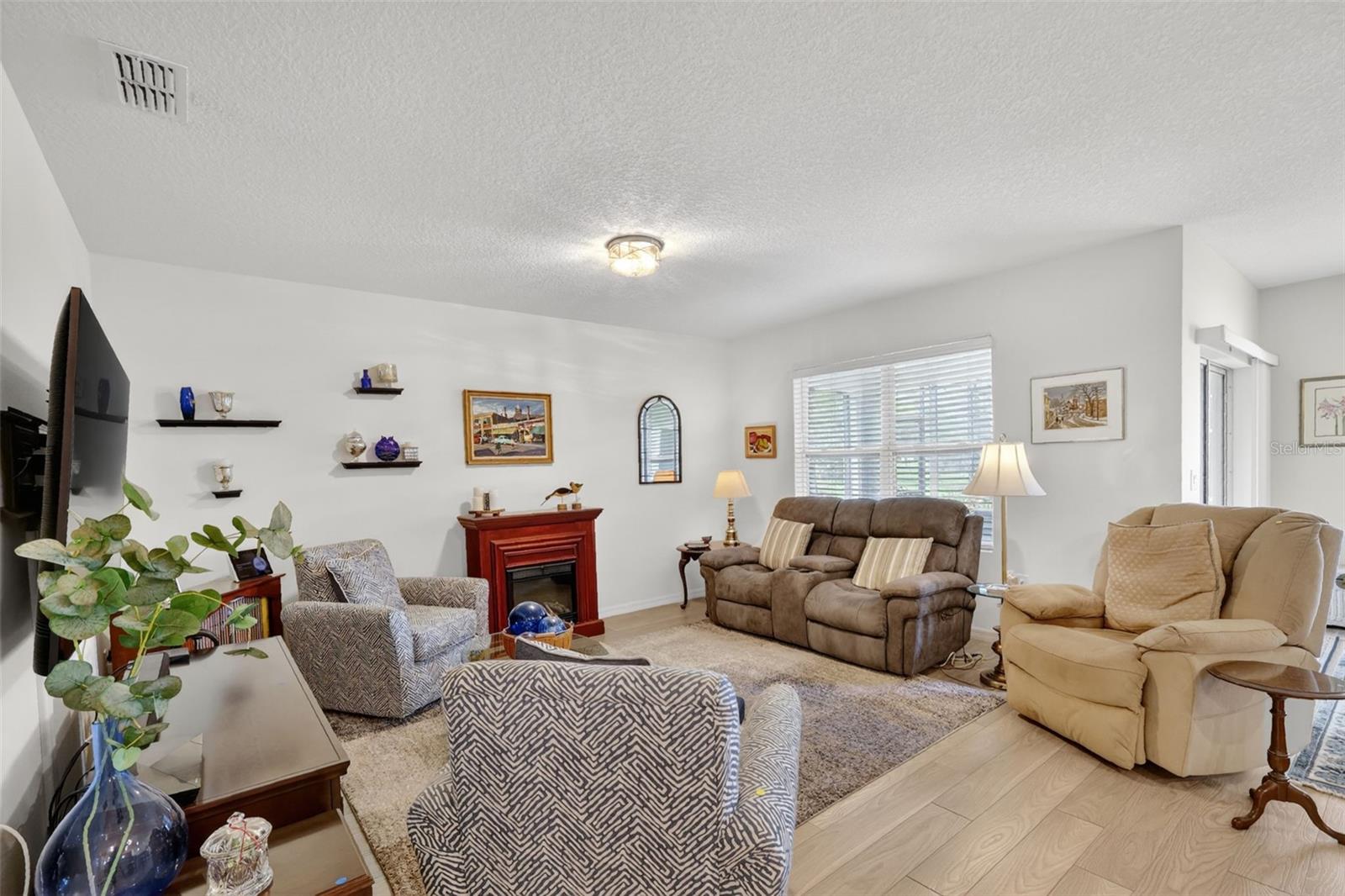 10521 BRONZE LEAF COURT