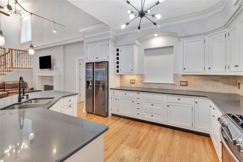Tiny photo for 1215 Lakeshore Drive, Eustis, FL 32726 (MLS # G5110843)