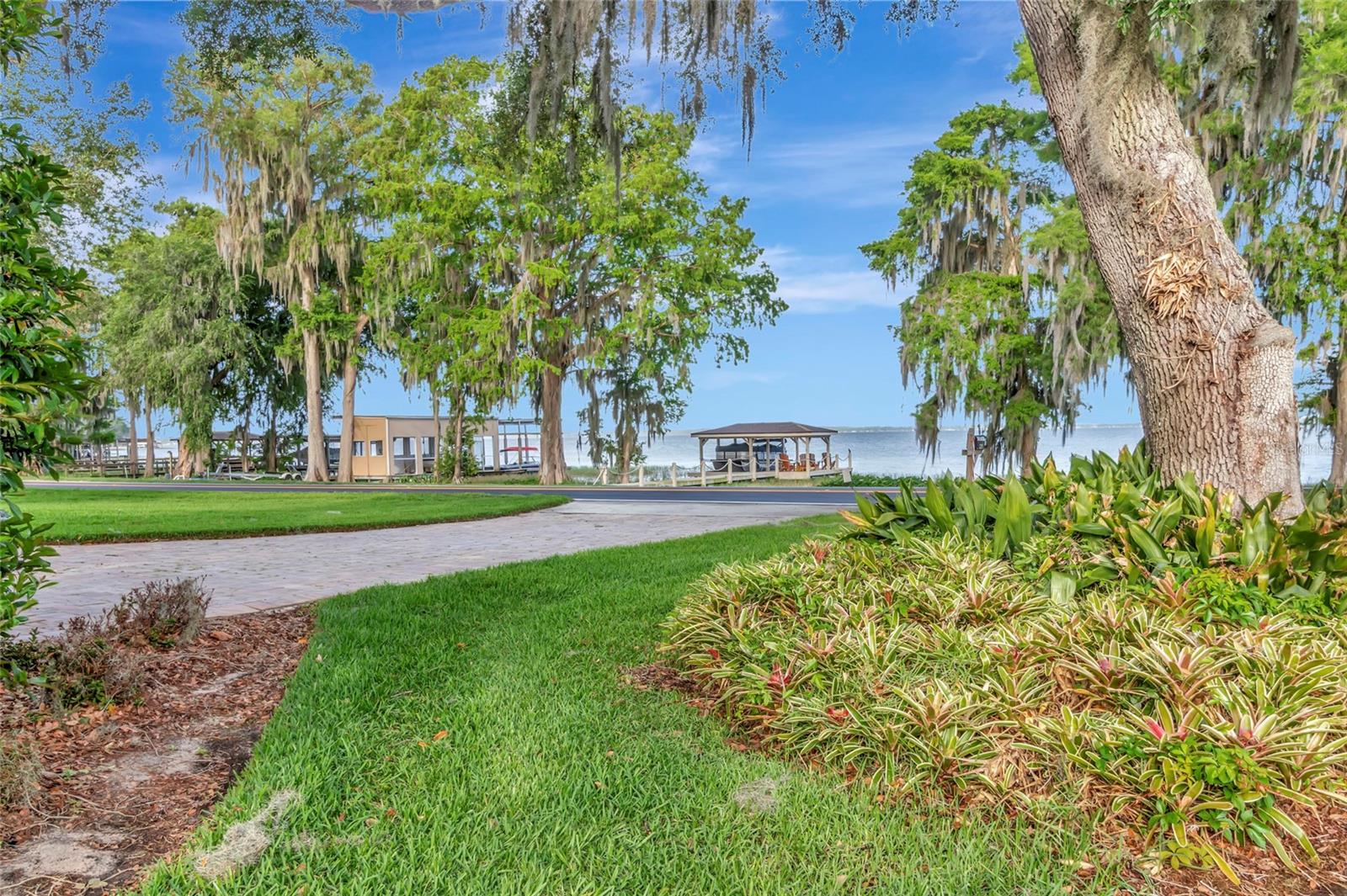 EUSTIS SPRINGWOOD LANDING SUB - Residential