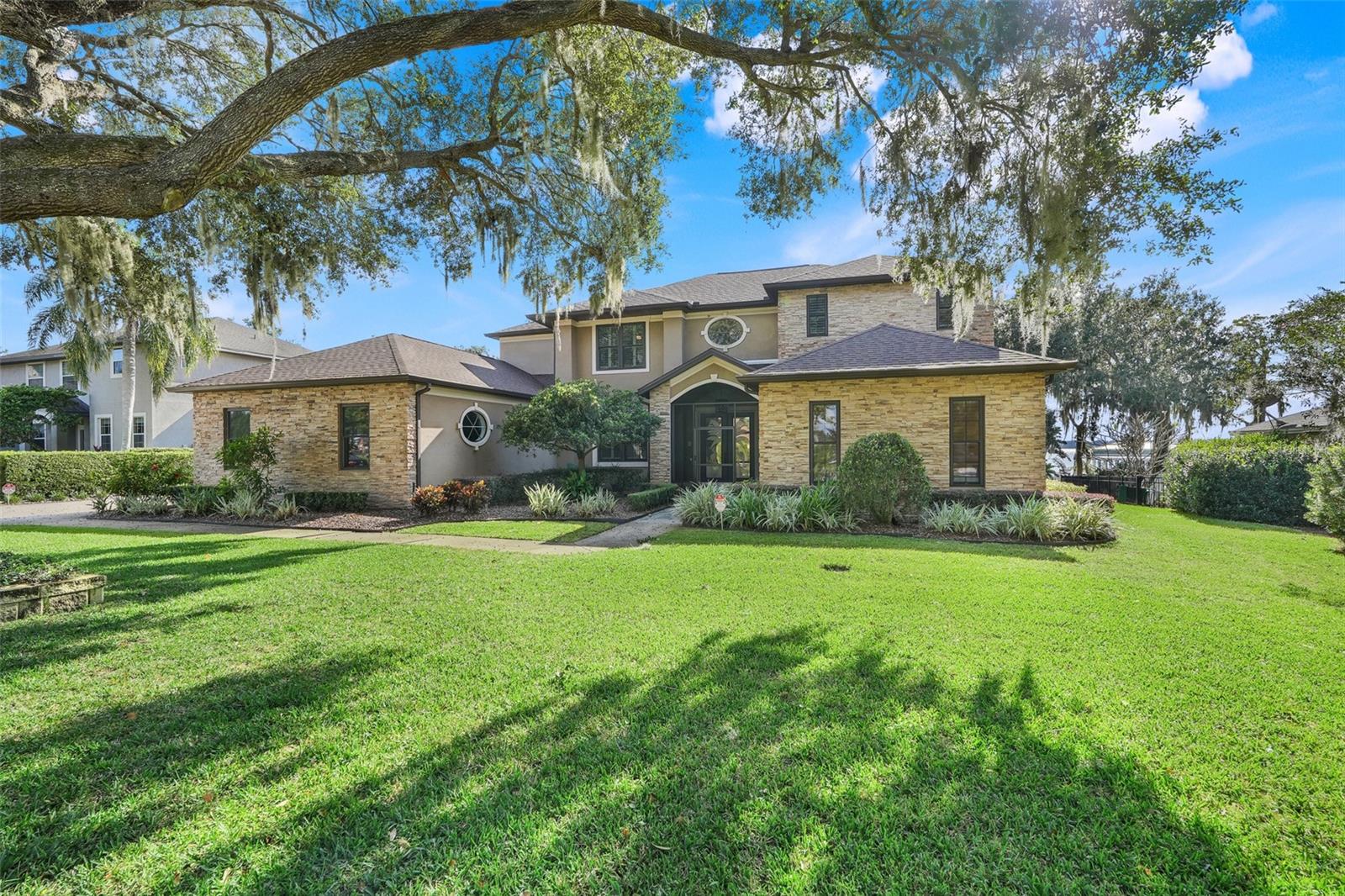 1910 BRANTLEY CIRCLE