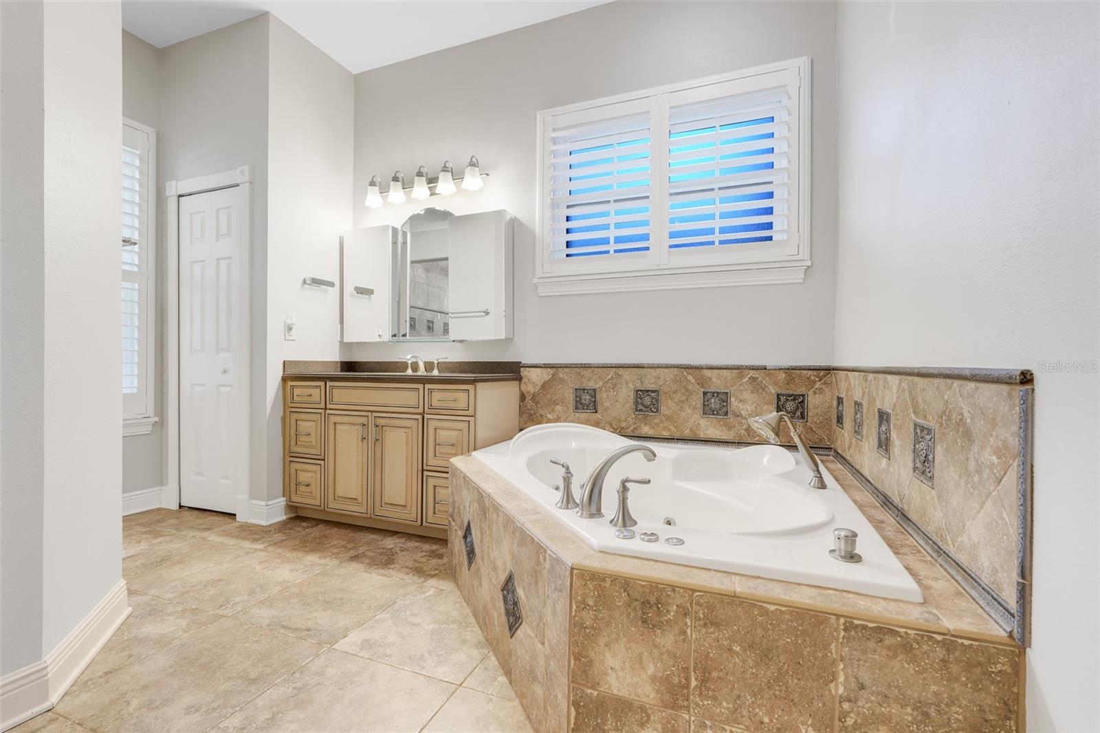 CLERMONT MARGAREE GARDENS SUB - Residential