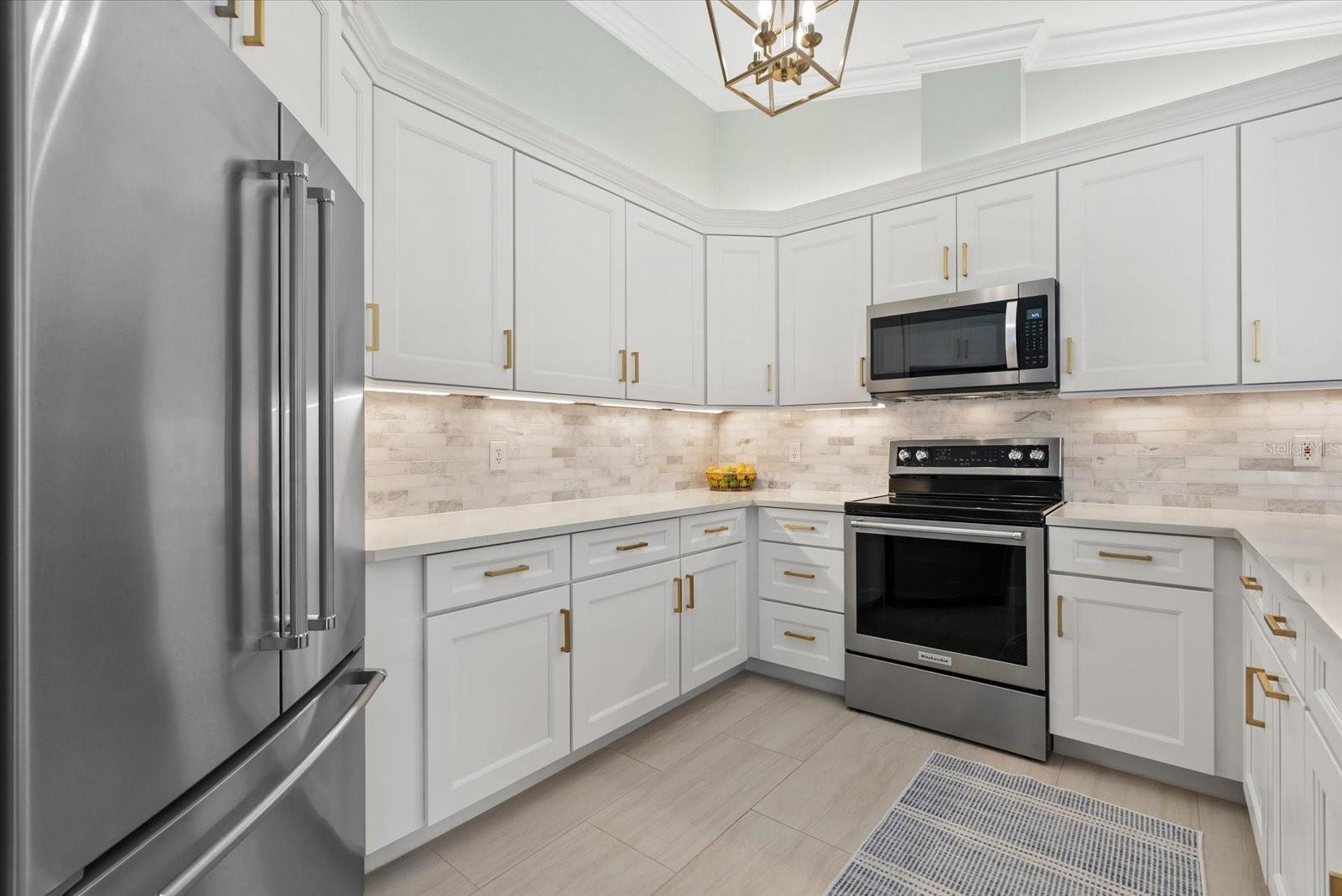 THE LAKES OF JACARANDA - Residential