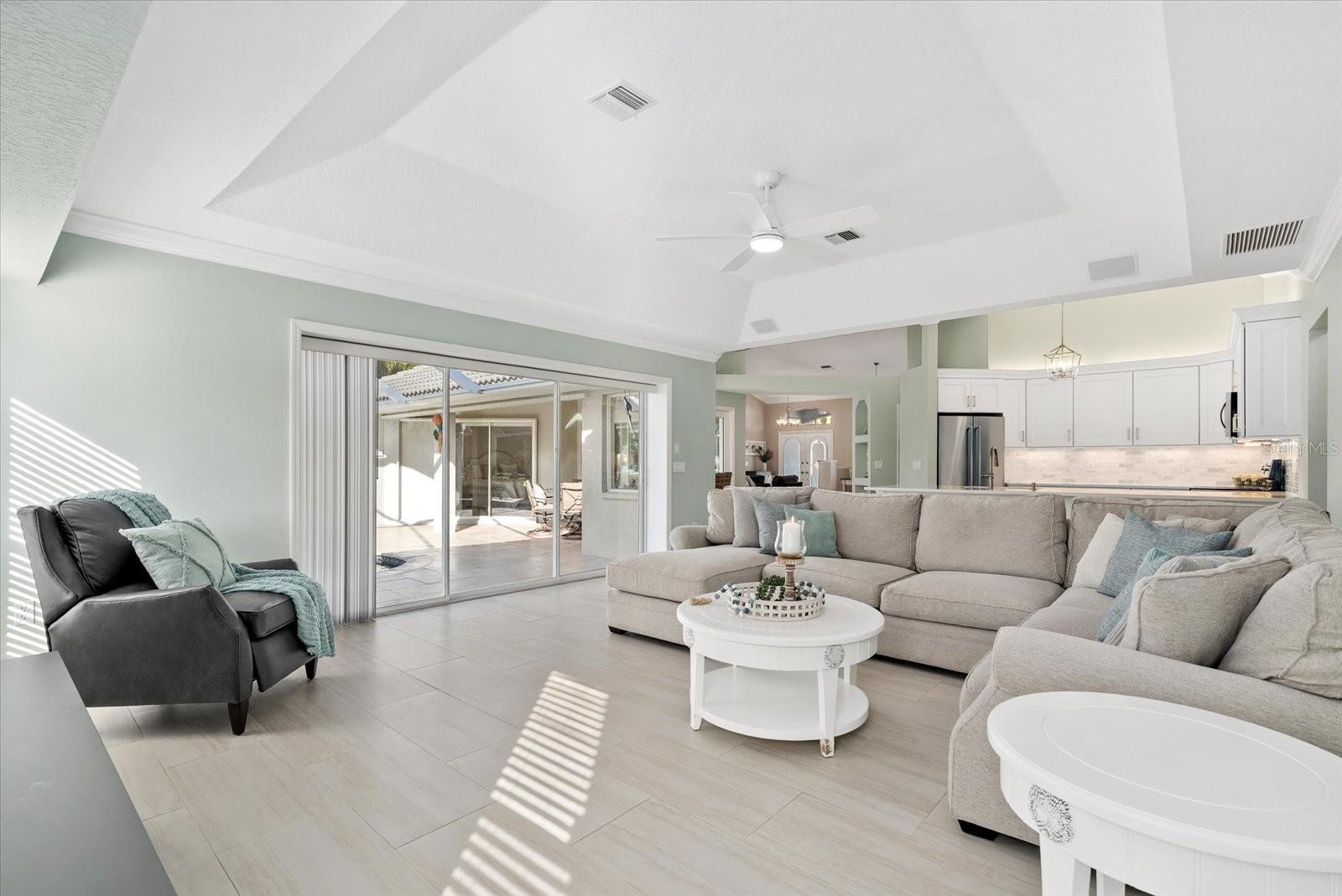 THE LAKES OF JACARANDA - Residential