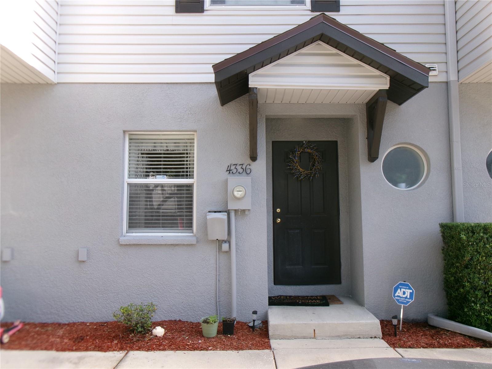 A charming Townhouse for Rent in prime Tampa location! This 2-bedroom, 1.5-bathroom residence offers 1,252 square feet of comfortable living space, perfect for those looking to enjoy a blend of relaxation and vibrant city life. Step inside to discover an inviting interior featuring high ceilings that create an airy atmosphere throughout. The spacious kitchen is a chef’s delight, equipped with ample counter space and storage, seamlessly flowing into the family room and dining area—ideal for entertaining or cozy evenings at home. The large master bedroom comes complete with an attached bathroom, providing a private retreat to unwind after a long day. Venture outside to enjoy the community’s stunning swimming pool, perfect for soaking up the Florida sun or enjoying a refreshing dip on warm days. The townhouse is surrounded by lush landscaping, offering a serene outdoor space to relax or host gatherings with friends and family. Located just moments away from shopping centers, diverse dining options, and entertainment venues, this property boasts easy access to major highways, making commuting a breeze. Don't miss the opportunity to make this charming townhouse your new home. Schedule your private tour today and experience the perfect blend of comfort and convenience. Non Refundable Application Fee for each adult is $75.00. Association tenant approval is required and their is a non refundable fee of $100