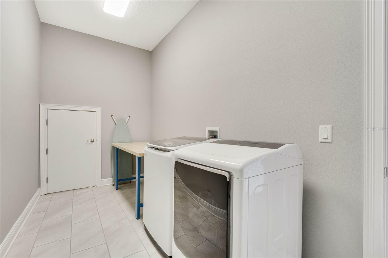 ROYAL EQUESTRIAN RANCH CLUB SUB - Residential