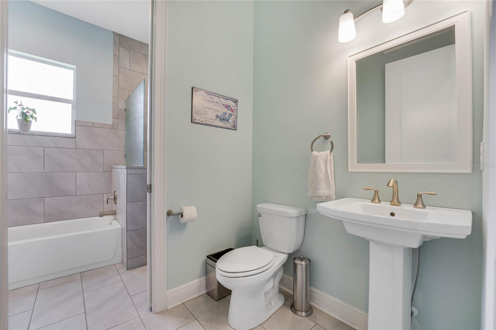 ROYAL EQUESTRIAN RANCH CLUB SUB - Residential