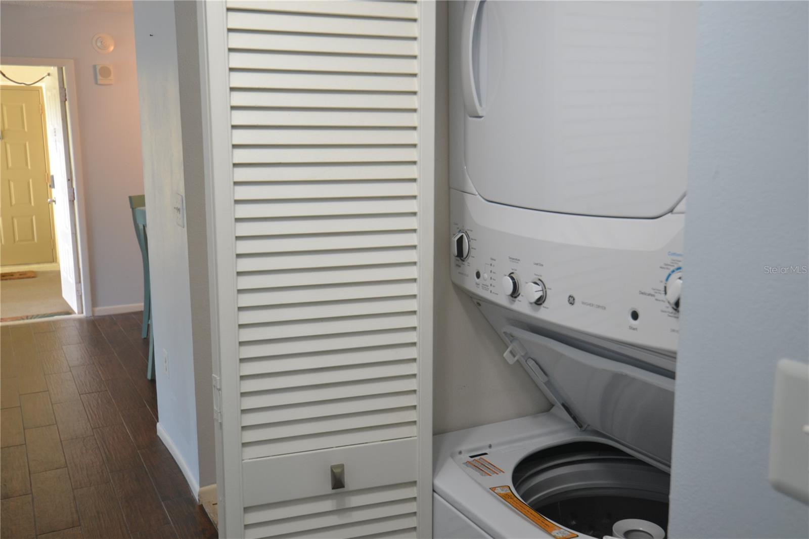 PINE RIDGE AT LAKE TARPON VILLAGE - Residential Lease