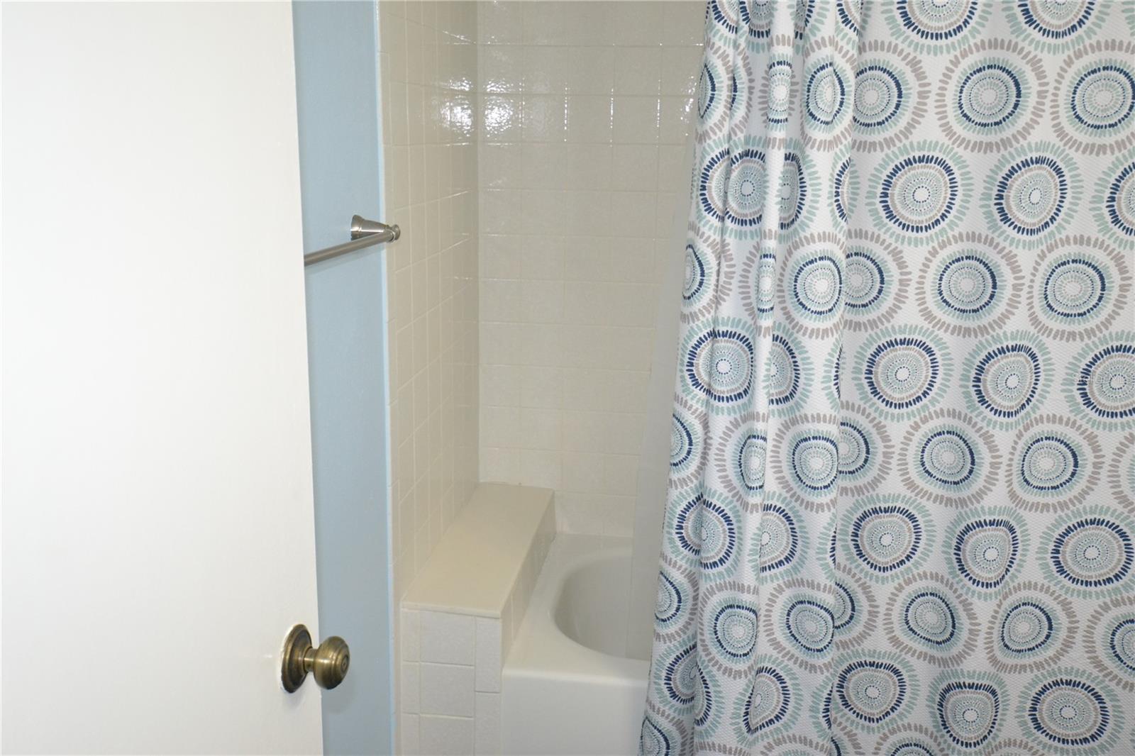 PINE RIDGE AT LAKE TARPON VILLAGE - Residential Lease