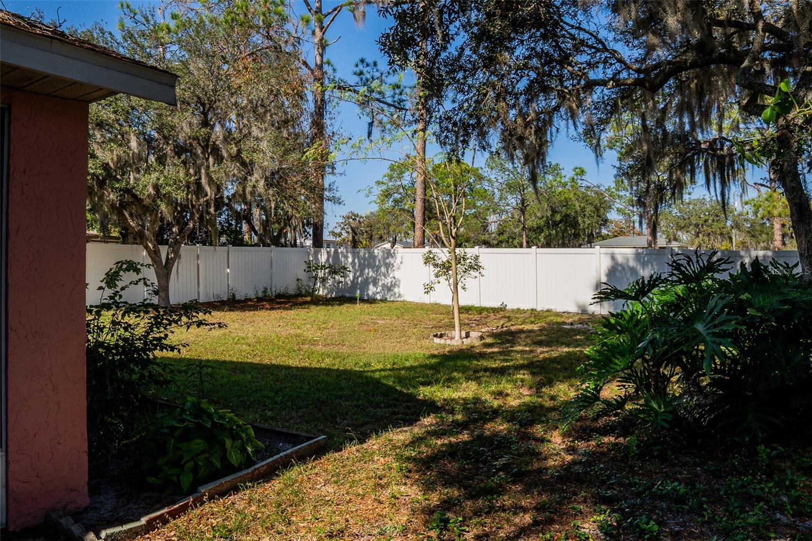 HAINES LAKE ESTATES - Residential