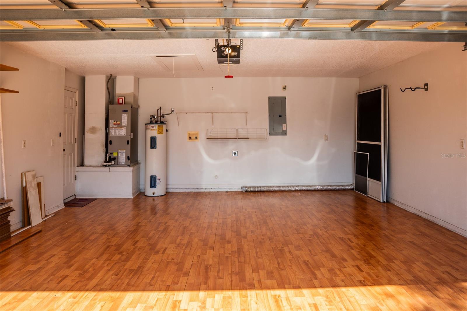 HAINES LAKE ESTATES - Residential