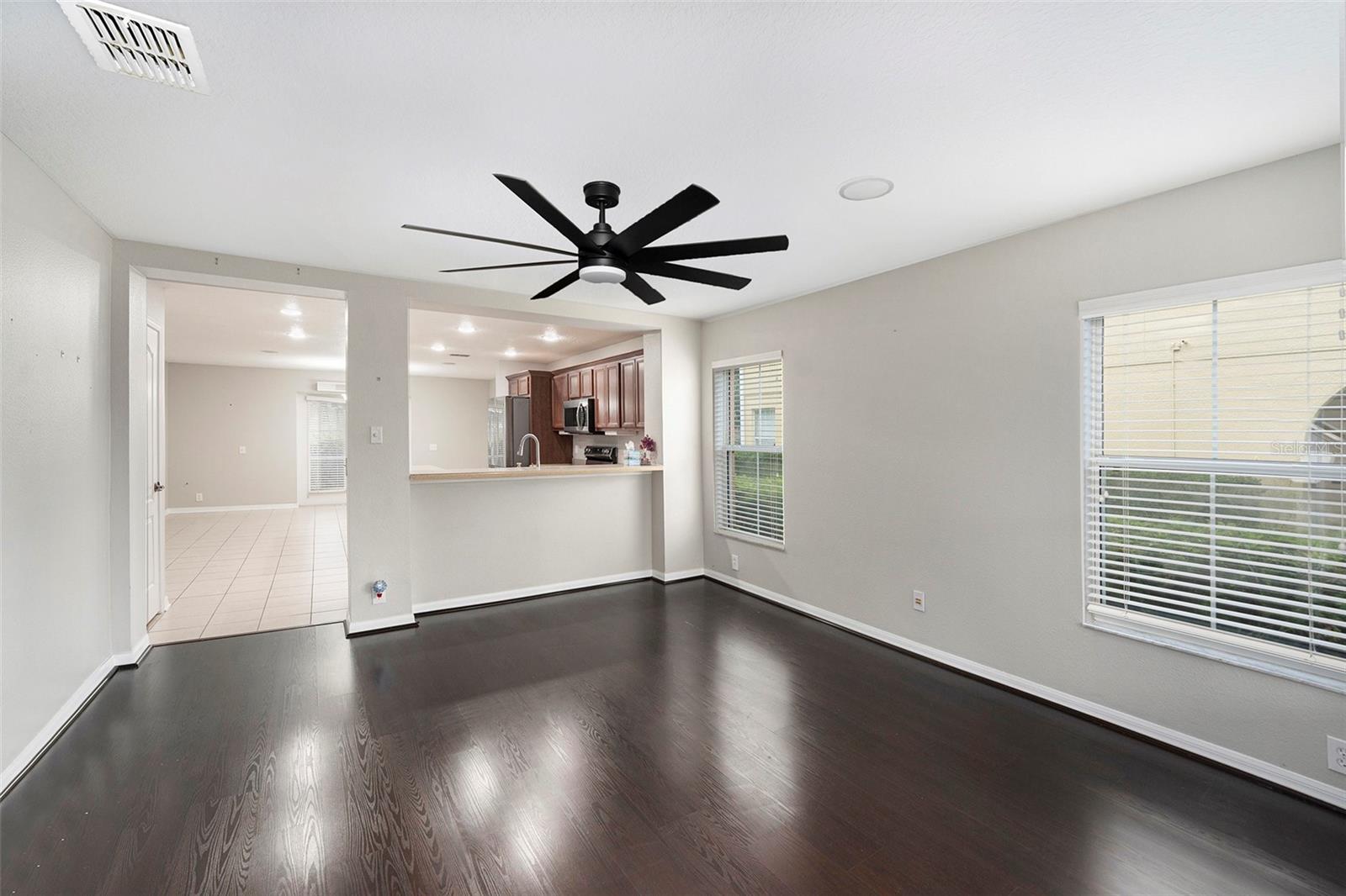2570 SEA WIND WAY