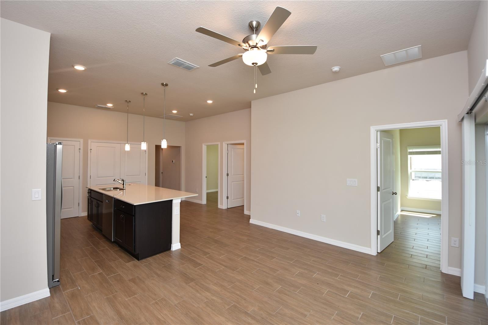 PINE LAKES - Residential Lease