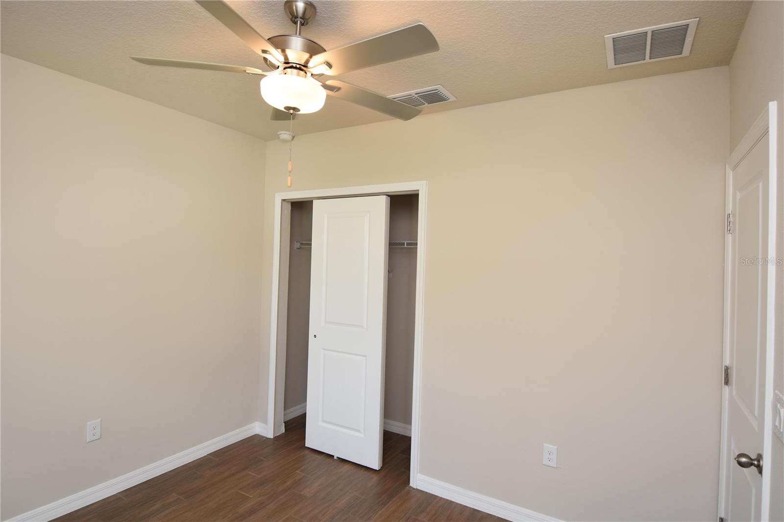 PINE LAKES - Residential Lease