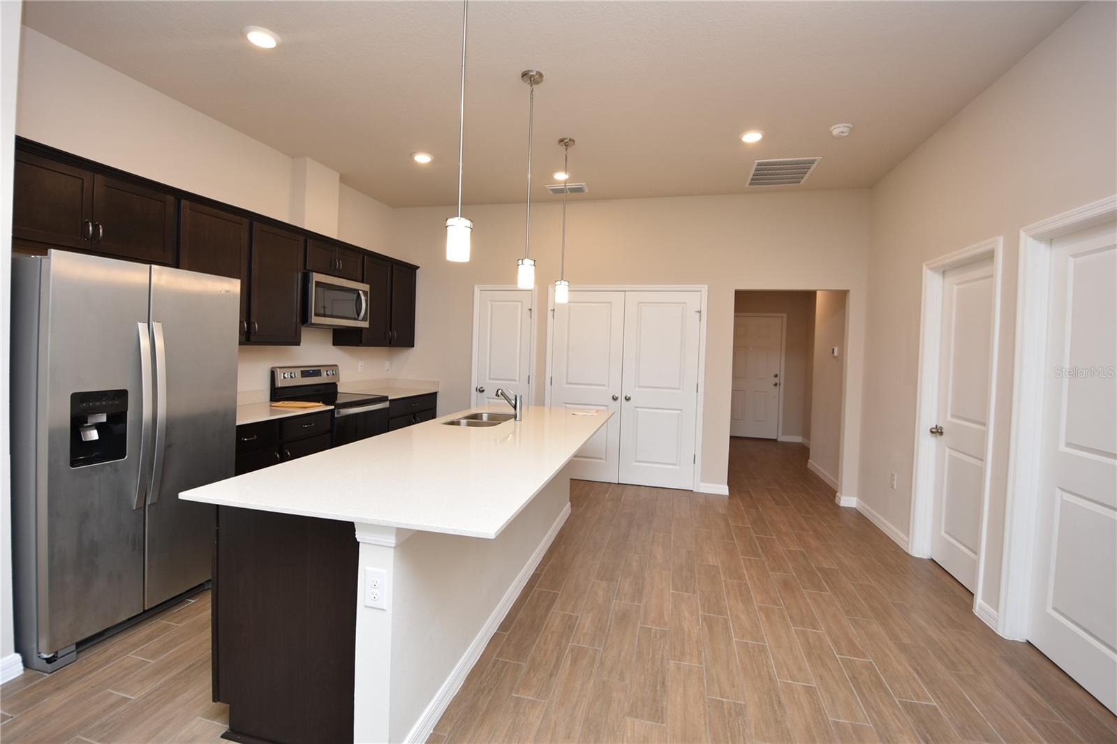 PINE LAKES - Residential Lease