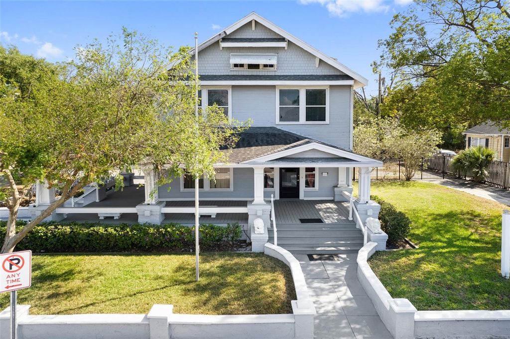 Photo of 1902 W Cass Street, Tampa, FL 33606 (MLS # T3436647)