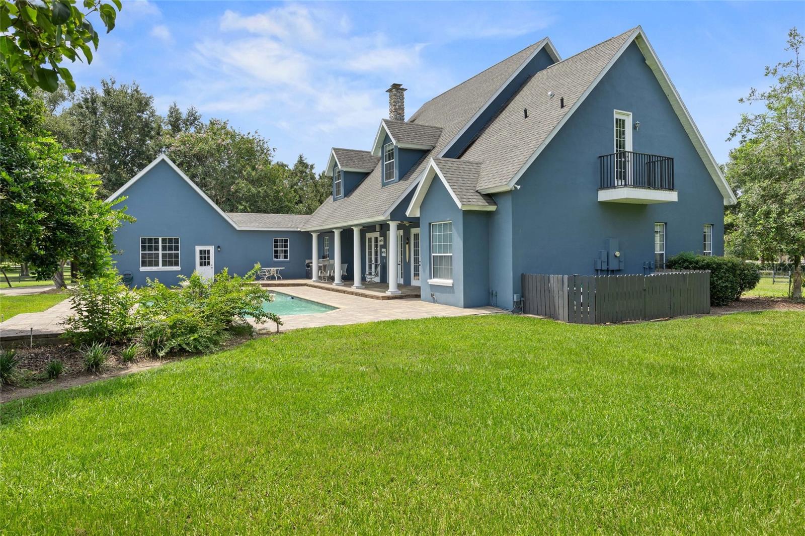POST HORN - Residential