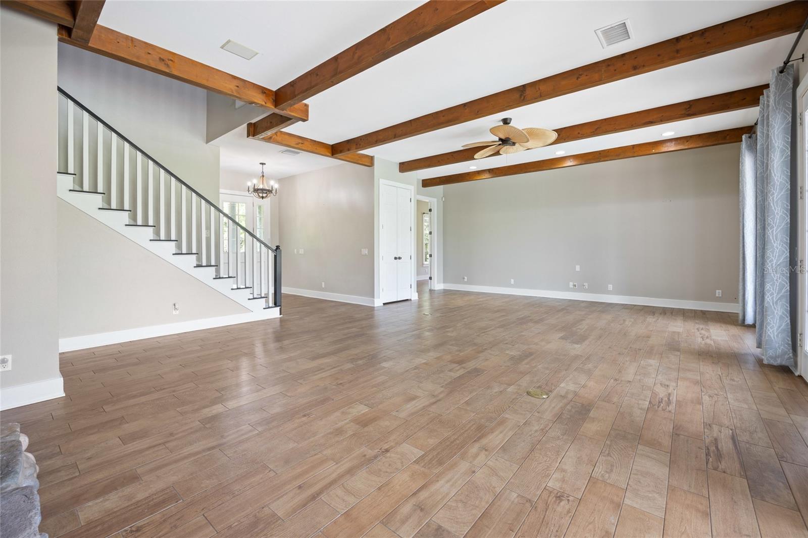 POST HORN - Residential