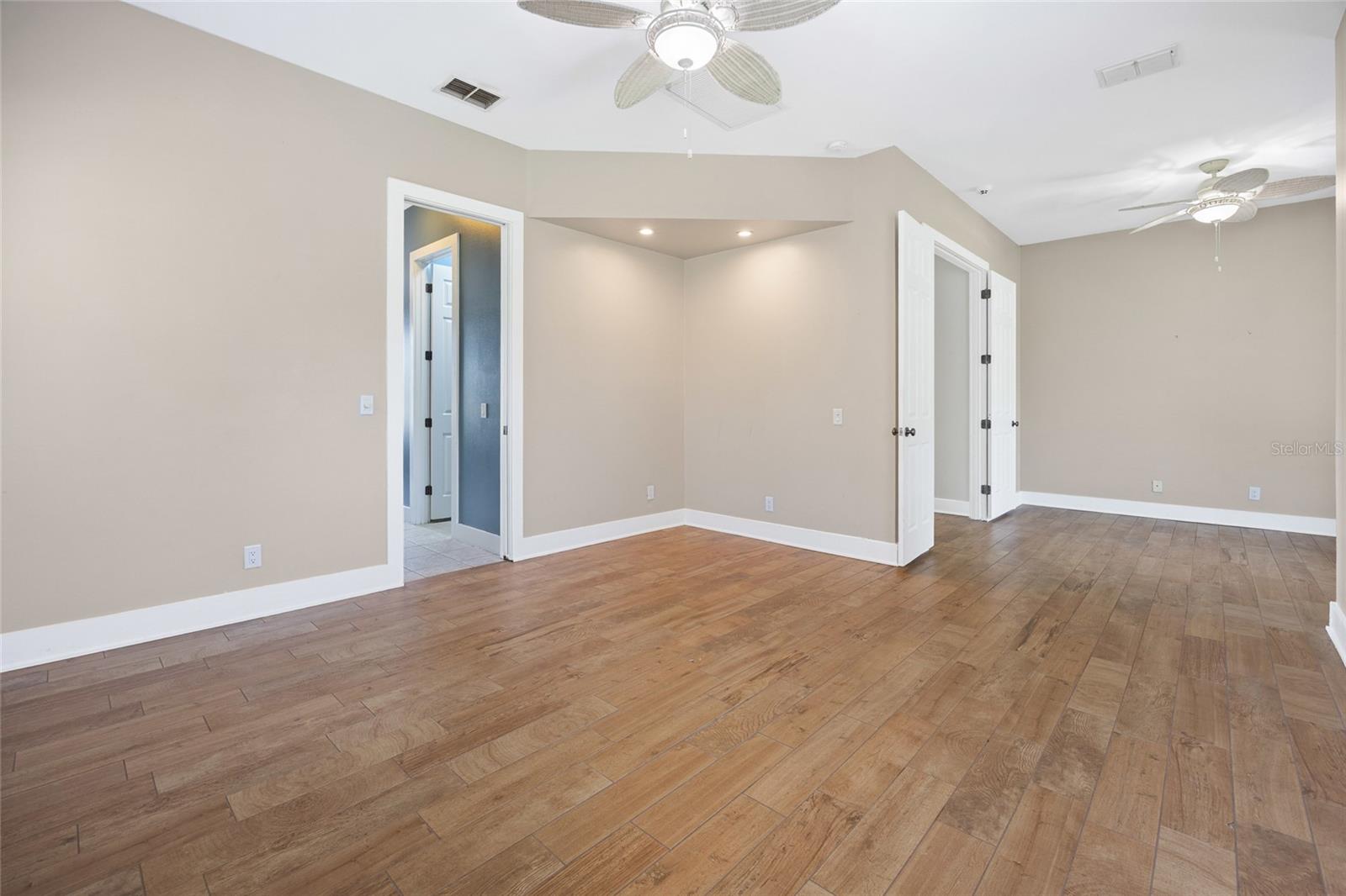 POST HORN - Residential