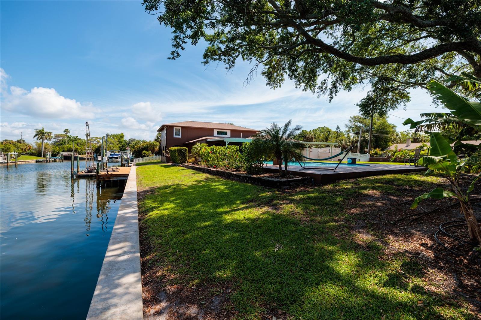 WATERWAY ESTATES SEC 1 - Residential