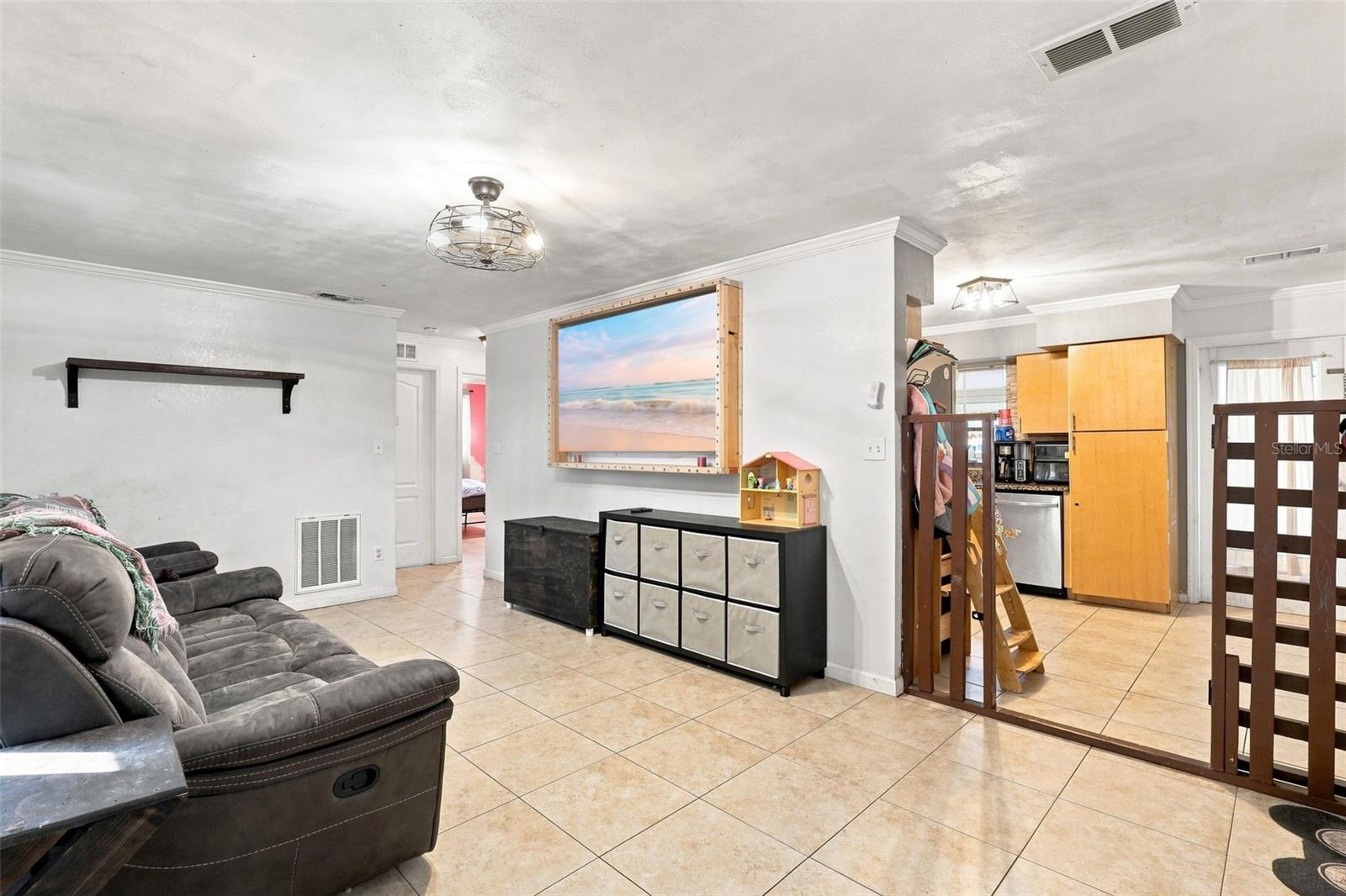 1842 INDIA PALM DRIVE