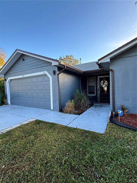 A home in WINTER HAVEN