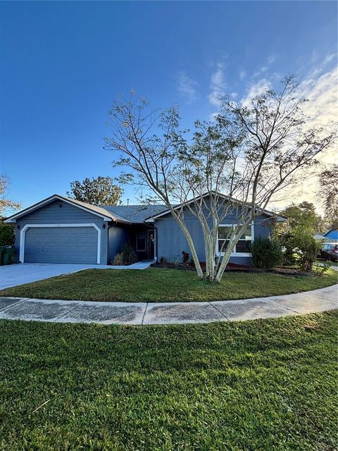 A home in WINTER HAVEN