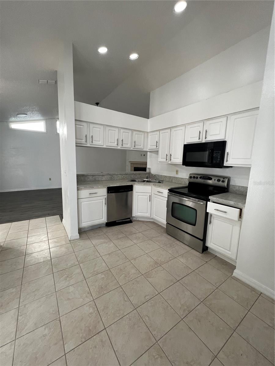 LAKE DEXTER WOODS PH 02 - Residential