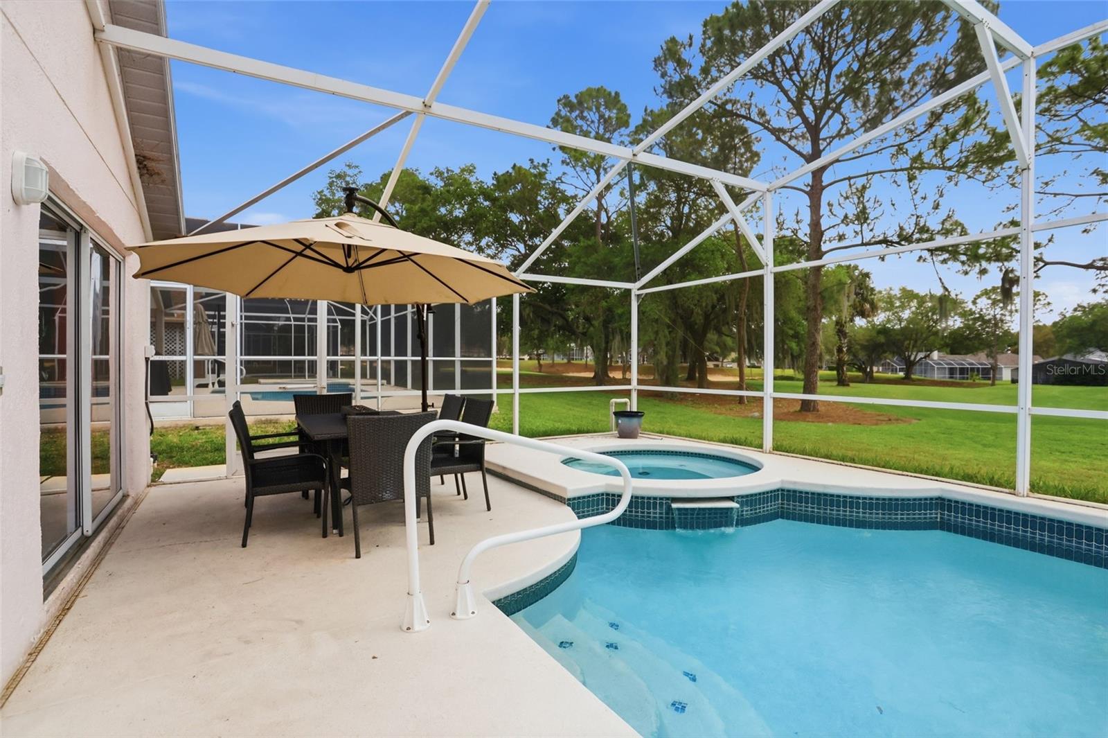 CARIBBEAN COVE - Residential