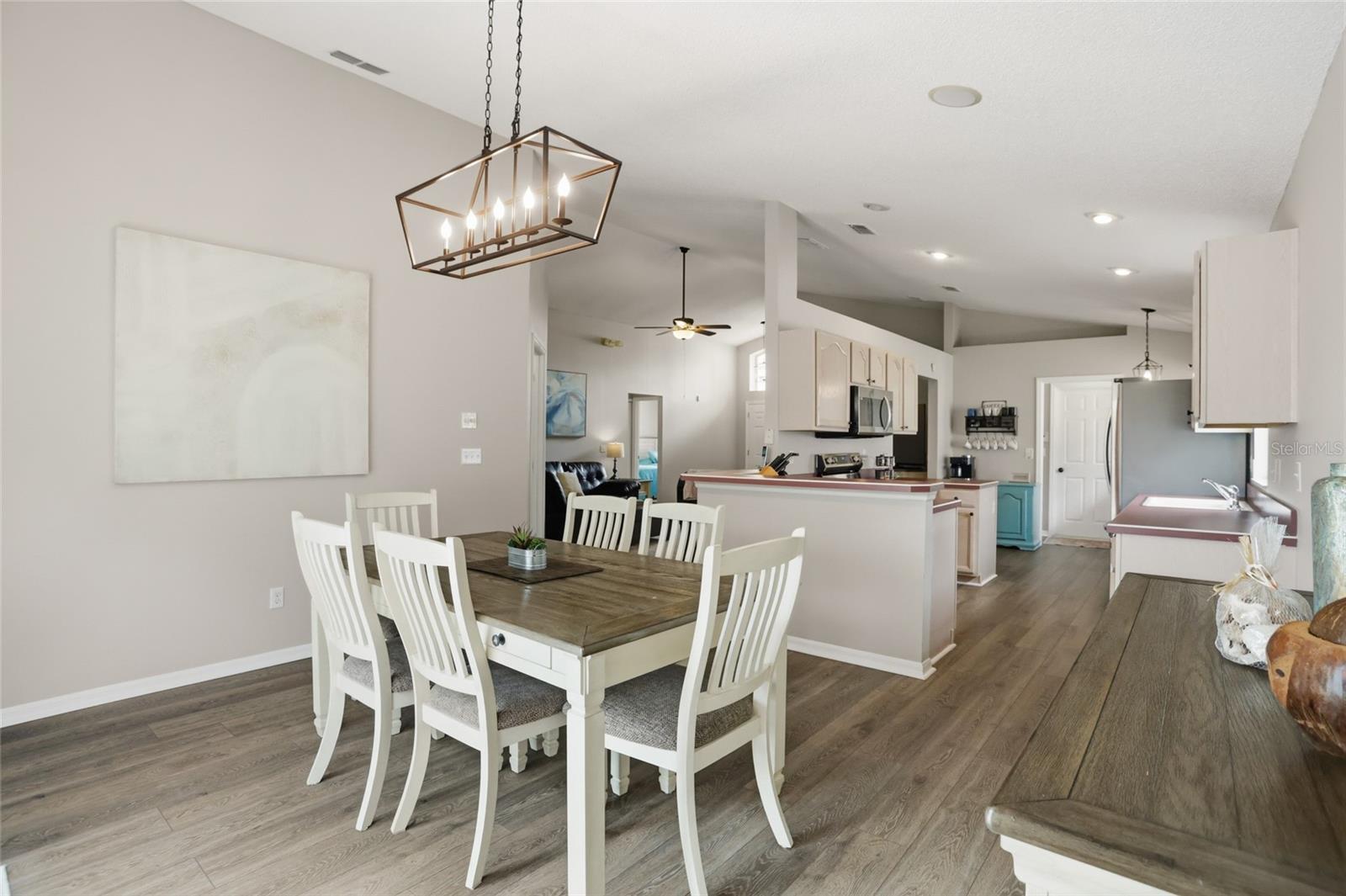 CARIBBEAN COVE - Residential