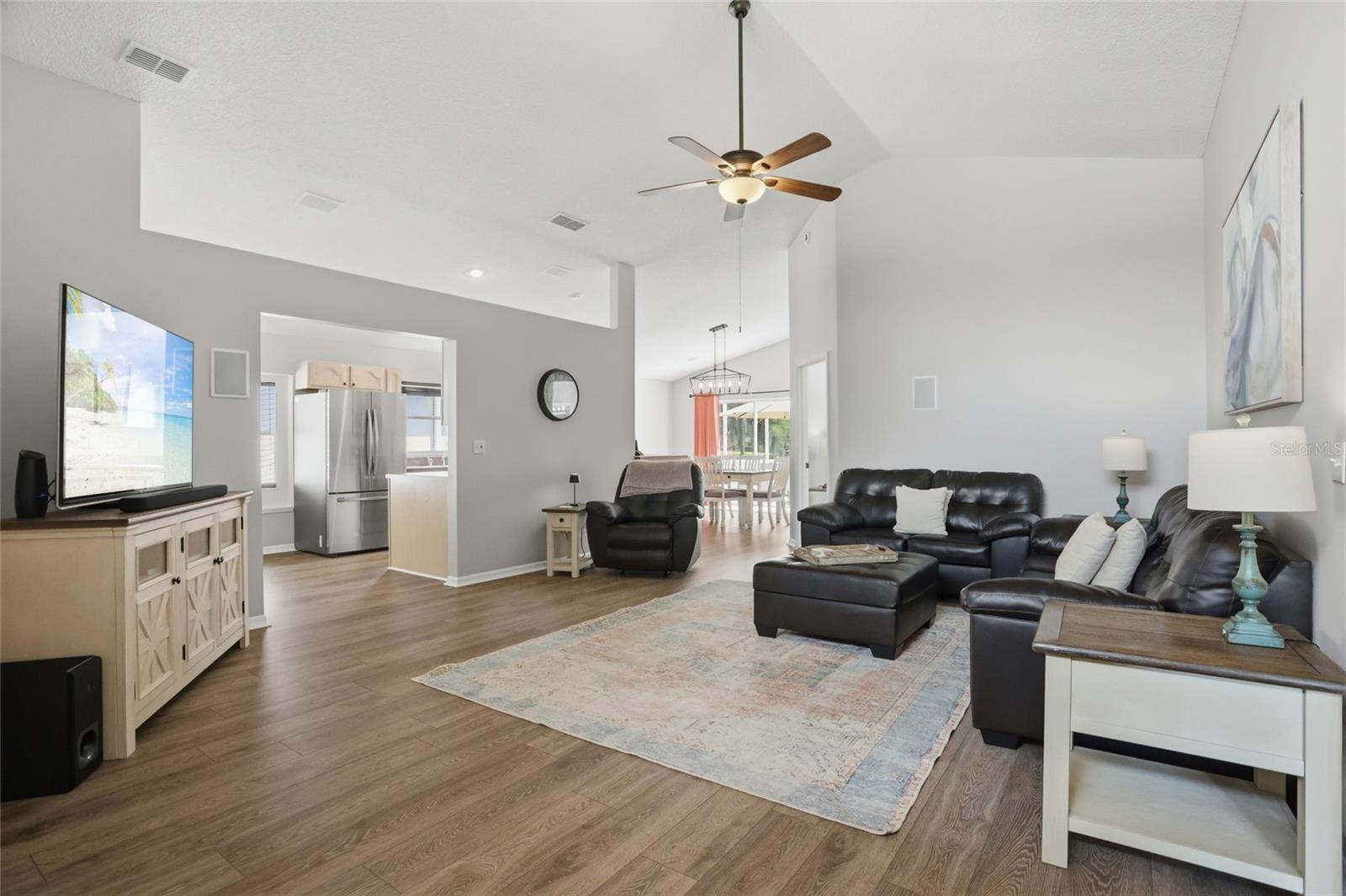 CARIBBEAN COVE - Residential