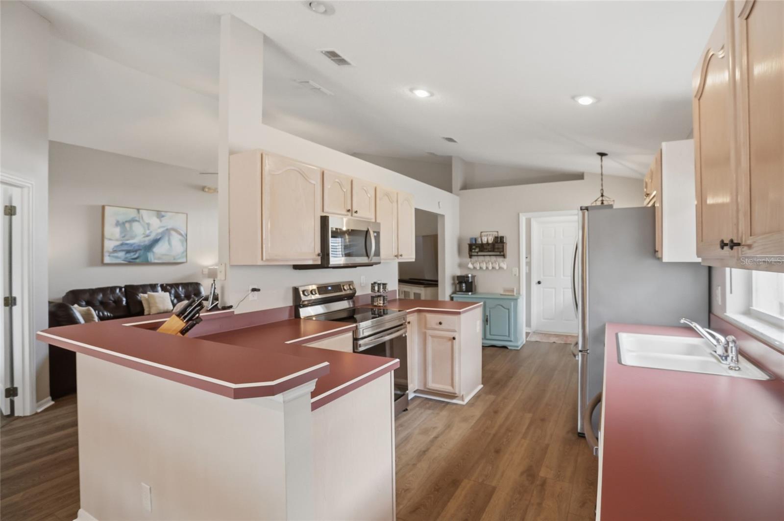 CARIBBEAN COVE - Residential