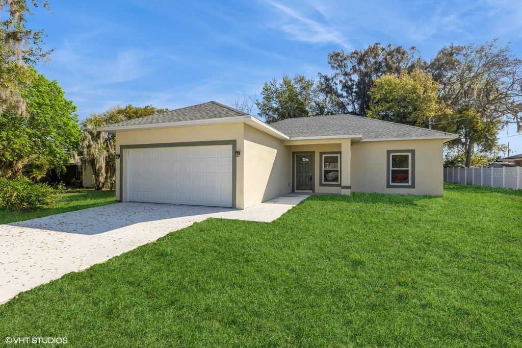 Photo of 613 Dakota Avenue, Saint Cloud, FL 34769 (MLS # O6395680)