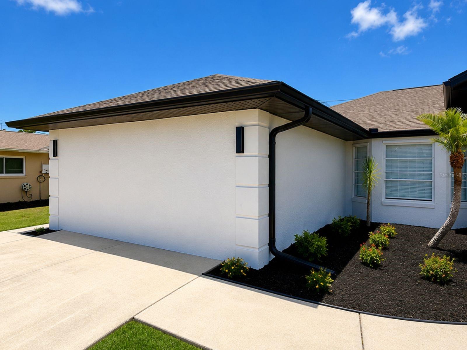 MAY TERRACE - Residential