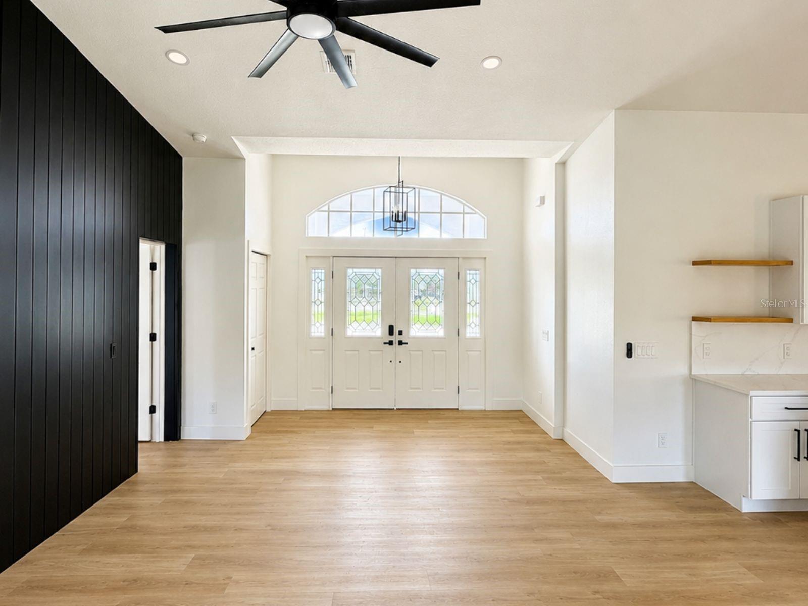MAY TERRACE - Residential