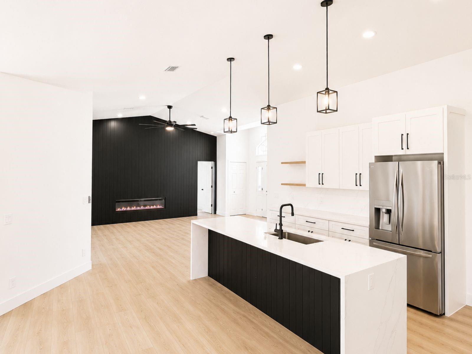MAY TERRACE - Residential