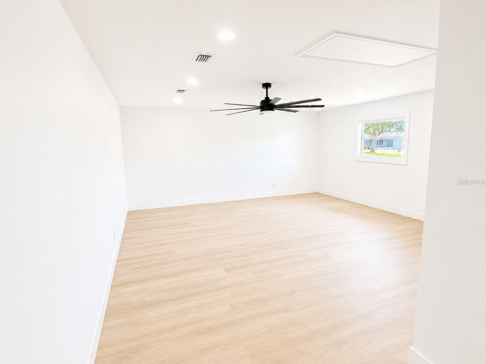 MAY TERRACE - Residential