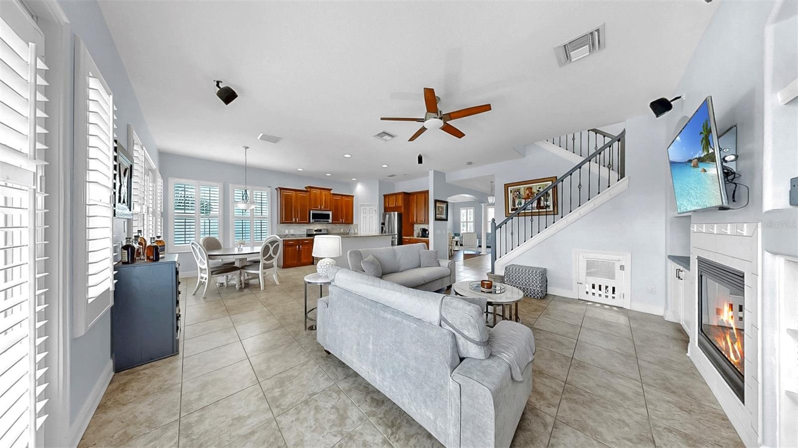 MIRABAY PH 3B-2 - Residential