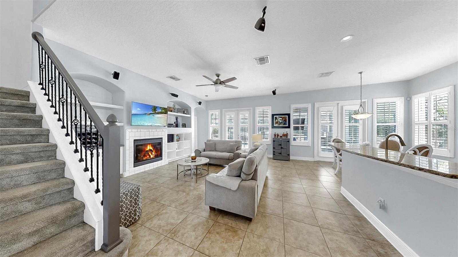 MIRABAY PH 3B-2 - Residential