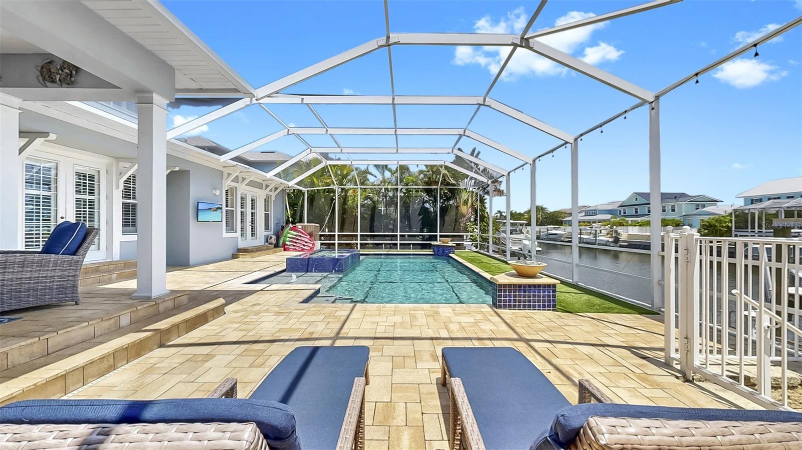 MIRABAY PH 3B-2 - Residential