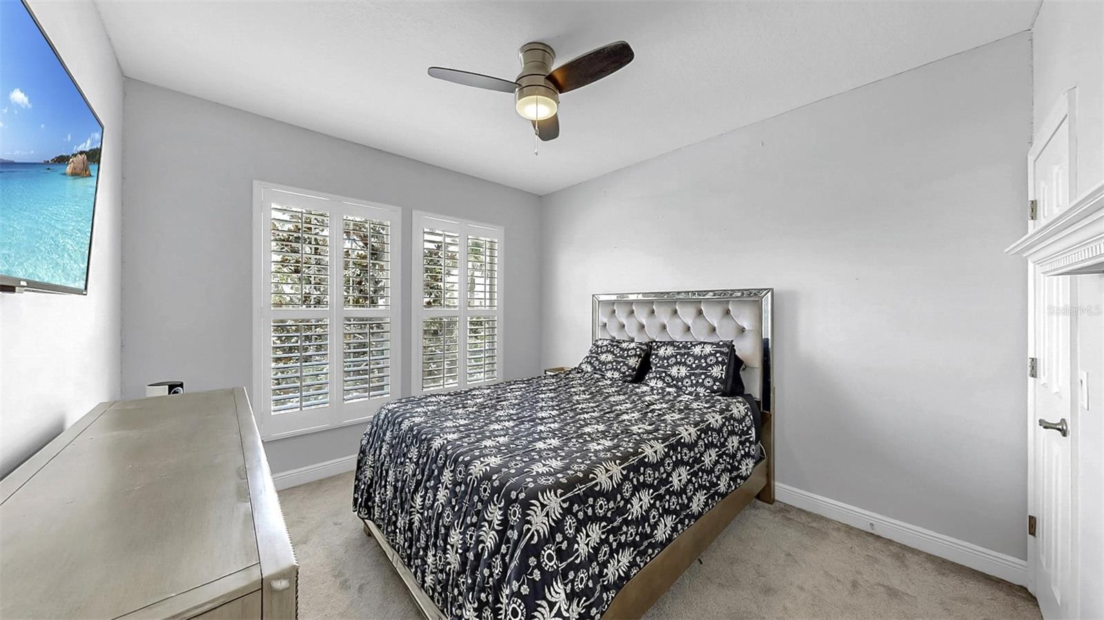 MIRABAY PH 3B-2 - Residential
