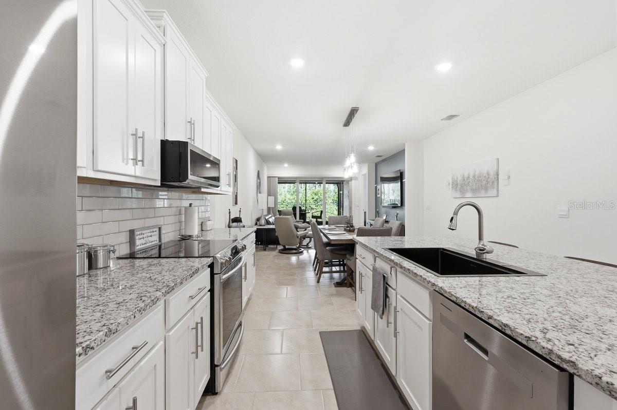 PALMS/SERENOA PH 4 - Residential