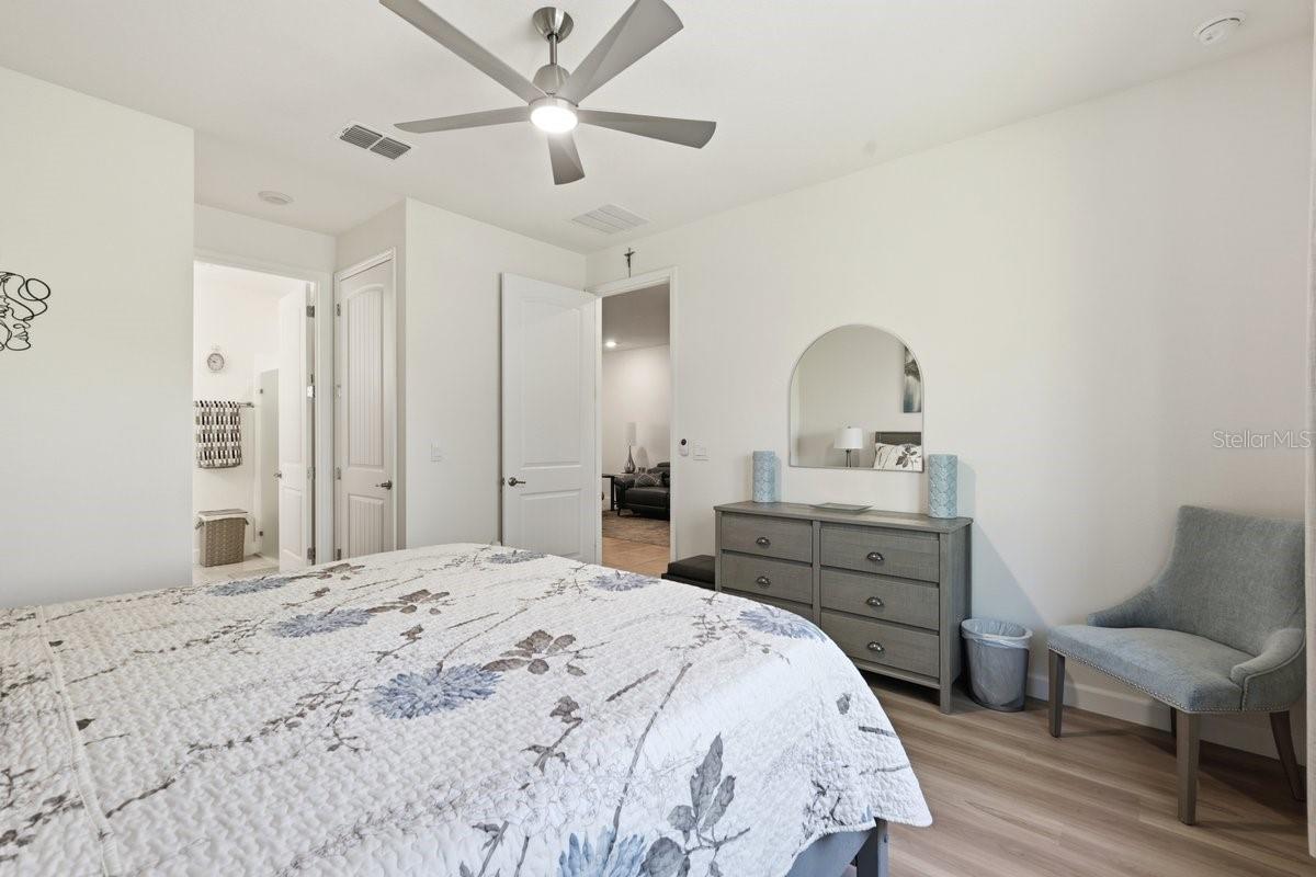 PALMS/SERENOA PH 4 - Residential