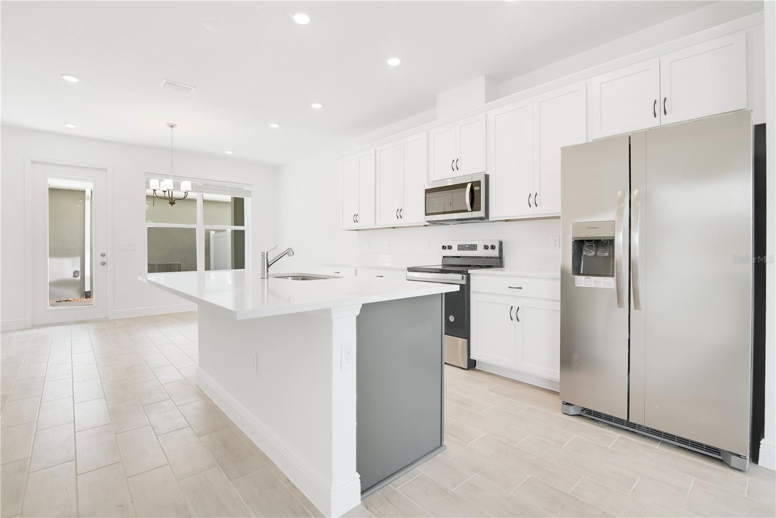 SERENADE/OVATION PH 1 - Residential Lease