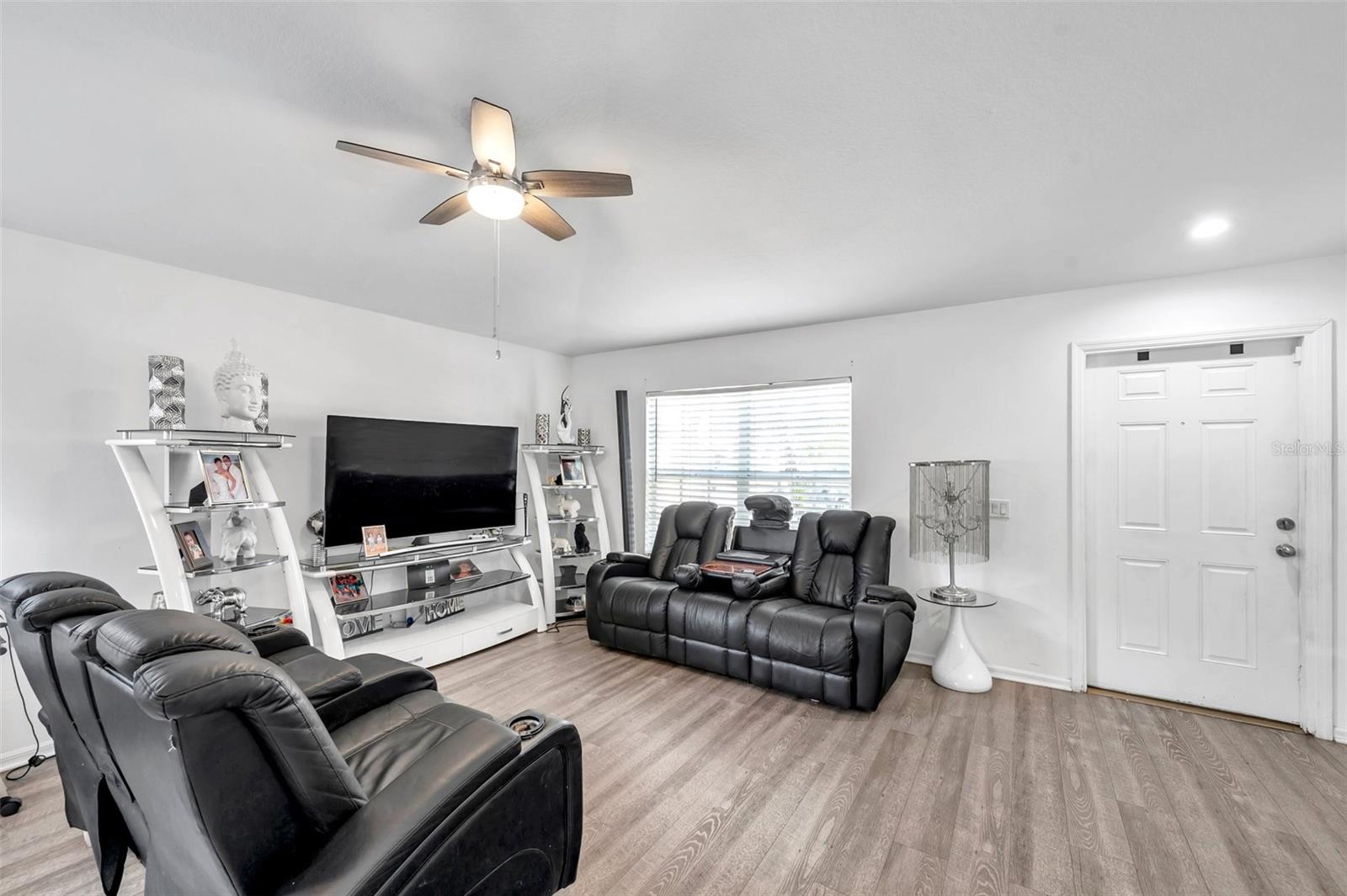 8528 QUARTER HORSE DRIVE
