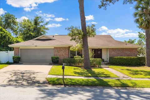 400 WOODVIEW DRIVE LONGWOOD FL 32779